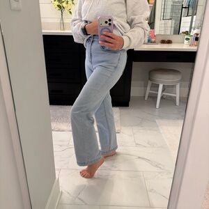 Ettelo Light Wash Straight Leg Jean